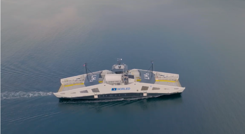 Prom napędzany wodorem zaczyna kursować! - GospodarkaMorska.pl