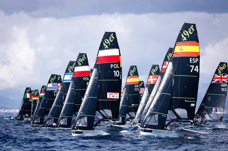 Polscy żeglarze w czołówce, ale bez medali w Pucharze Świata na Majorce - GospodarkaMorska.pl