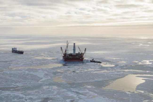 300 tysięcy ton wydobytych z pola naftowego Prirazlomnoye - GospodarkaMorska.pl