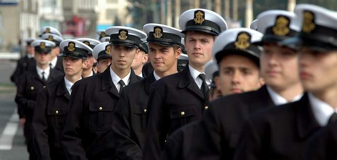 Marynarze zarobią więcej, dzięki kursowi dolara - GospodarkaMorska.pl