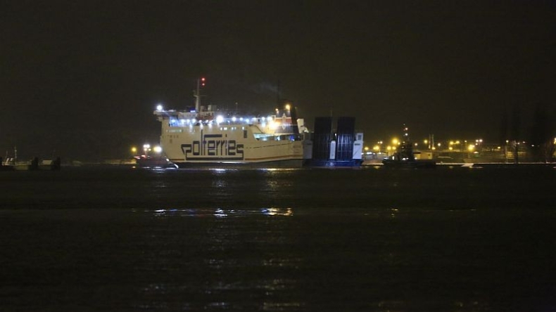 Kolizja promów w Świnoujściu - GospodarkaMorska.pl