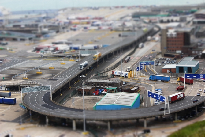 Port w Dover usprawnia odprawy promowe - GospodarkaMorska.pl