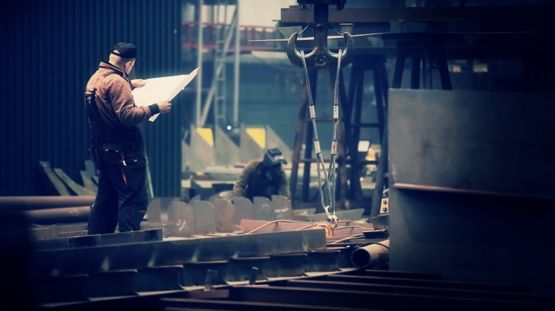 Praca w stoczni – raport Gospodarki Morskiej - GospodarkaMorska.pl