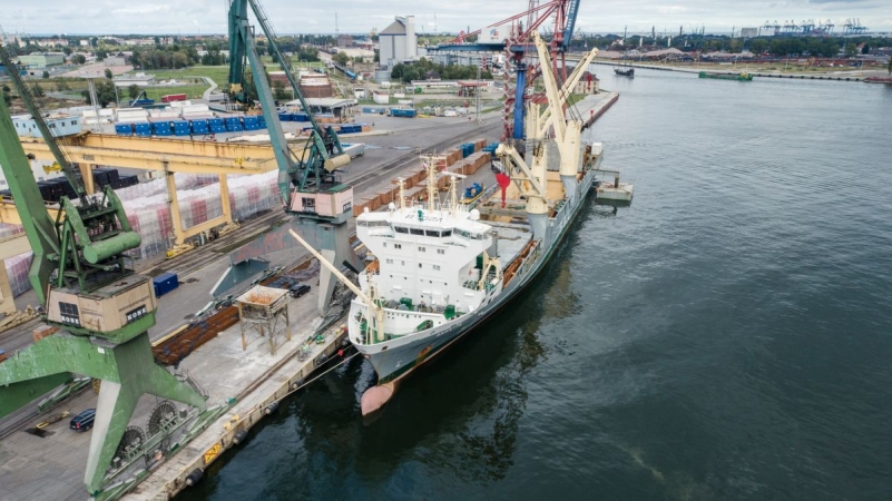 Z Portu Gdańsk do wybrzeża Tanzanii. CEVA Logistics przetransportuje konstrukcję o wadze 2 tys. ton [WIDEO, ZDJĘCIA]-GospodarkaMorska.pl