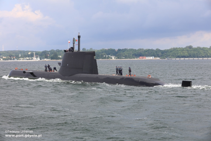 Nowoczesny okręt podwodny odwiedził Port Gdynia (foto)-GospodarkaMorska.pl