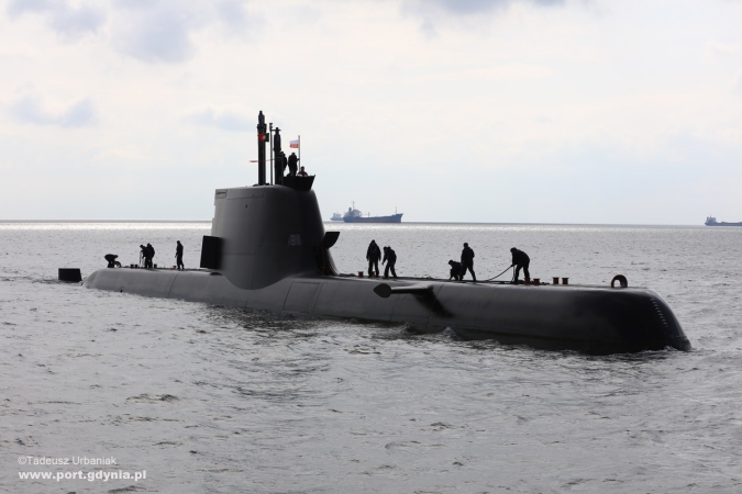 Nowoczesny okręt podwodny odwiedził Port Gdynia (foto)-GospodarkaMorska.pl