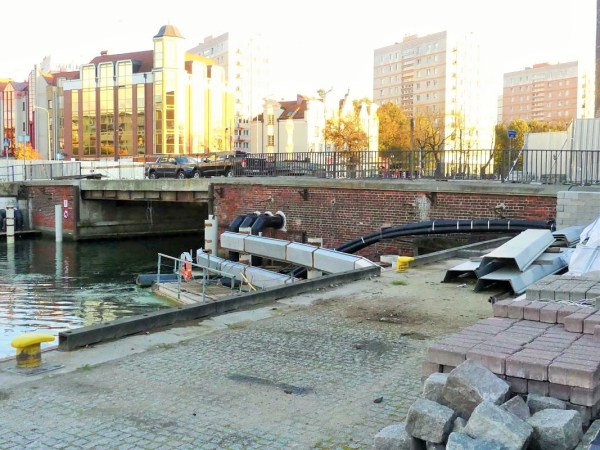 Trwa przebudowa Mostu Stągiewnego. Dzięki niej powstanie nowa marina w Gdańsku [ZDJĘCIA]-GospodarkaMorska.pl