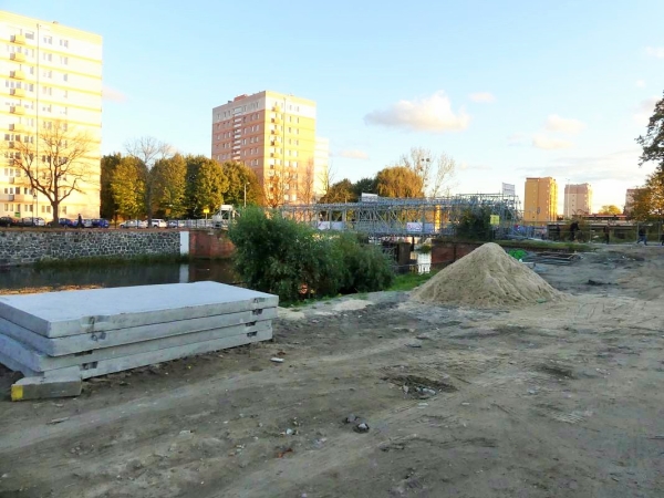 Trwa przebudowa Mostu Stągiewnego. Dzięki niej powstanie nowa marina w Gdańsku [ZDJĘCIA]-GospodarkaMorska.pl