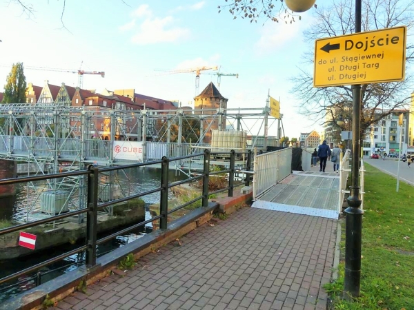Trwa przebudowa Mostu Stągiewnego. Dzięki niej powstanie nowa marina w Gdańsku [ZDJĘCIA]-GospodarkaMorska.pl