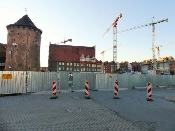 Trwa przebudowa Mostu Stągiewnego. Dzięki niej powstanie nowa marina w Gdańsku [ZDJĘCIA]-GospodarkaMorska.pl