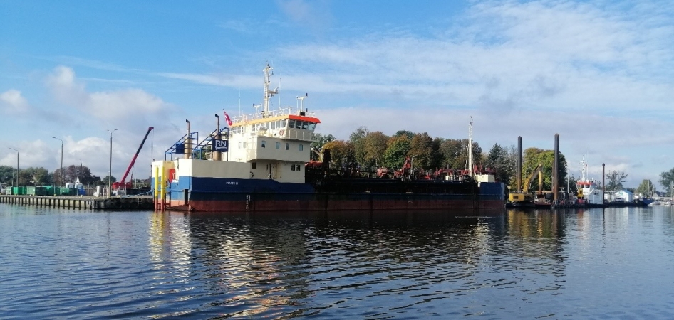 Modernizacja toru wodnego Świnoujście-Szczecin do głębokości 12,5 m. Na jakim etapie są prace? [ZDJĘCIA]-GospodarkaMorska.pl