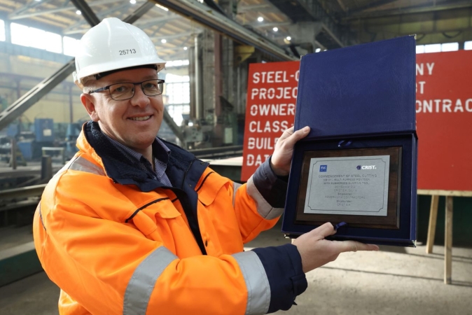 Crist: cięcie blach pod specjalistyczny statek do budowy tunelu [ZDJĘCIA]-GospodarkaMorska.pl