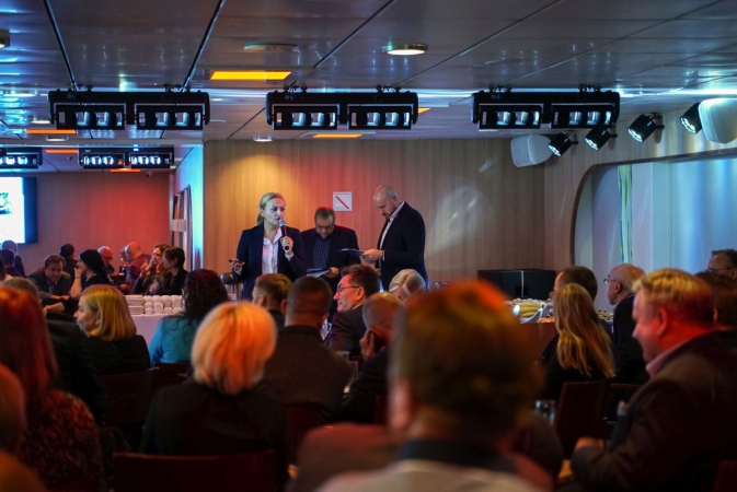 Dyskusje o morzu na morzu. Rejs z GospodarkaMorska.pl za nami [WIDEO, ZDJĘCIA]-GospodarkaMorska.pl