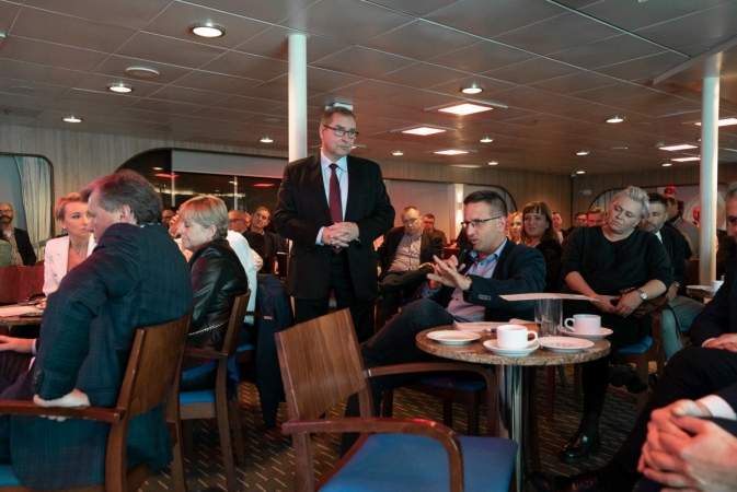 Dyskusje o morzu na morzu. Rejs z GospodarkaMorska.pl za nami [WIDEO, ZDJĘCIA]-GospodarkaMorska.pl