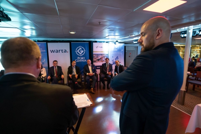 Dyskusje o morzu na morzu. Rejs z GospodarkaMorska.pl za nami [WIDEO, ZDJĘCIA]-GospodarkaMorska.pl