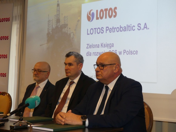 Grupy Lotos i Azoty opracowały Zieloną Księgę. Chcą ograniczać emisję CO2-GospodarkaMorska.pl