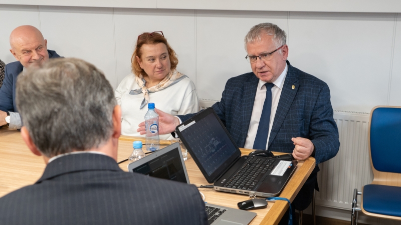 Next Geosolutions wzmacnia swoją pozycję w Polsce przez współpracę z Uniwersytetem Gdańskim [WIDEO, ZDJĘCIA]-GospodarkaMorska.pl