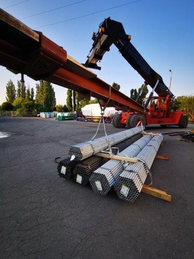 Rekordowe przeładunki stali w Cargo Lift-GospodarkaMorska.pl