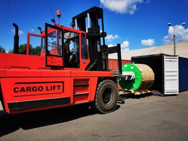 Rekordowe przeładunki stali w Cargo Lift-GospodarkaMorska.pl