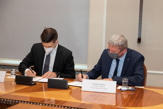 Orsted i Politechnika Warszawska będą kształcić specjalistów morskiej energetyki wiatrowej-GospodarkaMorska.pl