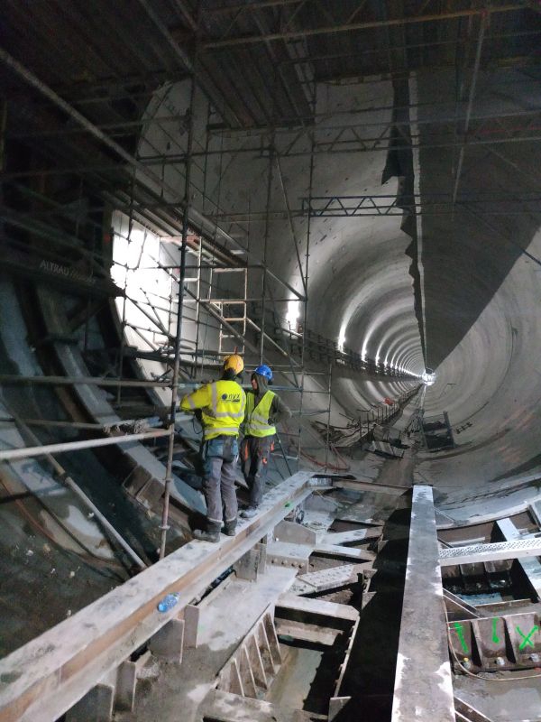Świnoujście. Trwa budowa tunelu - głowica już wyciągnięta [ZDJĘCIA]-GospodarkaMorska.pl