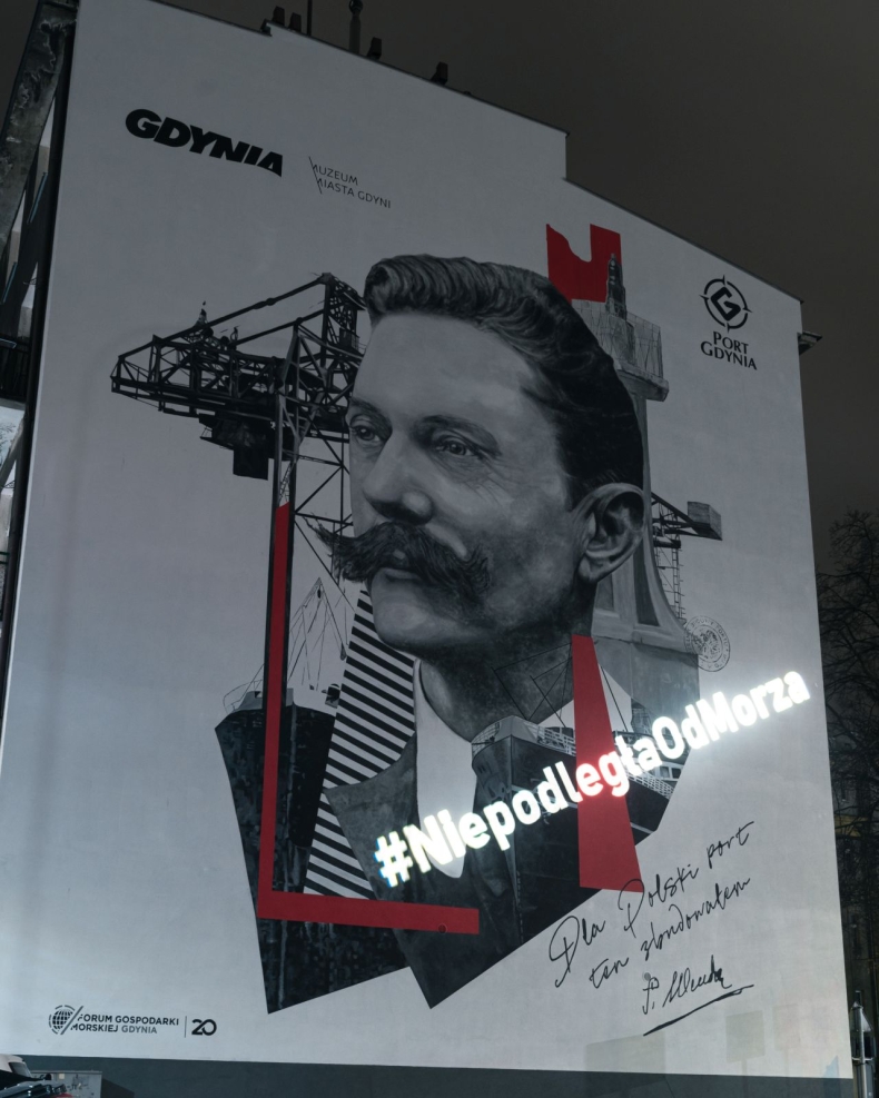 Port Gdynia świętował 103. rocznicę odzyskania niepodległości [WIDEO, ZDJĘCIA]-GospodarkaMorska.pl