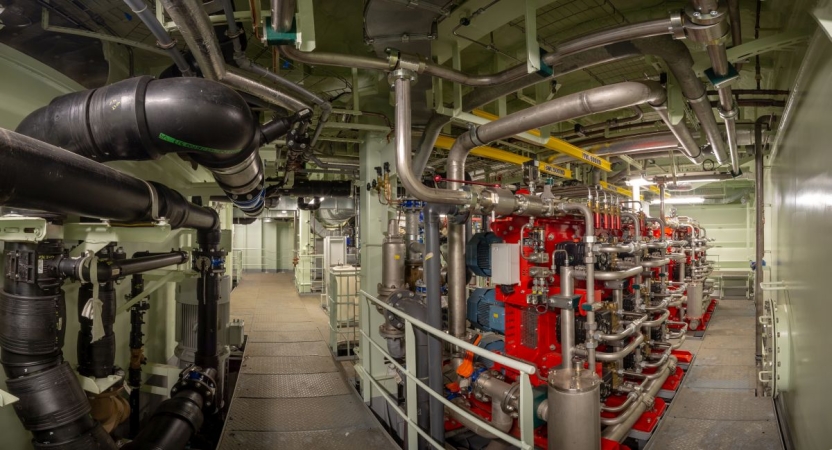 Trzy wodowania w jeden dzień. Crist oddaje kolejne mega bloki statku pasażerskiego - największe, jakie buduje się w Europie [ZDJĘCIA]-GospodarkaMorska.pl