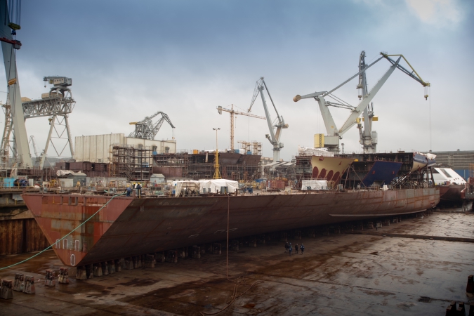 Trzy wodowania w jeden dzień. Crist oddaje kolejne mega bloki statku pasażerskiego - największe, jakie buduje się w Europie [ZDJĘCIA]-GospodarkaMorska.pl