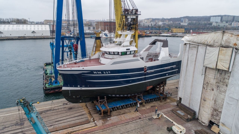 Statek rybacki zwodowany w Karstensen Shipyard Poland [WIDEO, ZDJĘCIA]-GospodarkaMorska.pl