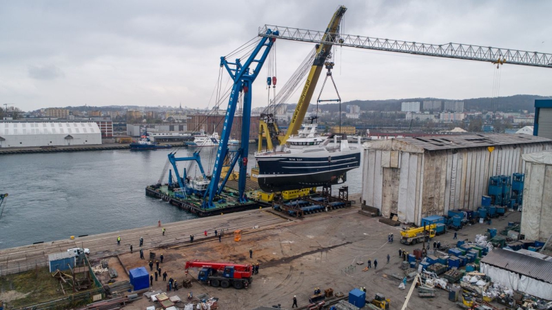 Statek rybacki zwodowany w Karstensen Shipyard Poland [WIDEO, ZDJĘCIA]-GospodarkaMorska.pl