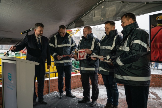 Puma, Narwal, Nerpa i Manat już ochrzczone. Wody Polskie mają nowe lodołamacze [WIDEO]-GospodarkaMorska.pl