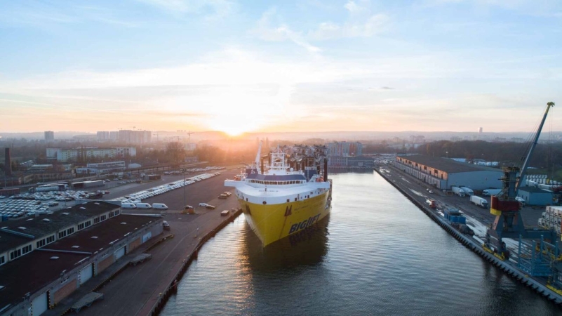 Port Gdańsk. Wolny Obszar Celny ma już 25 lat [WIDEO, ZDJĘCIA]-GospodarkaMorska.pl