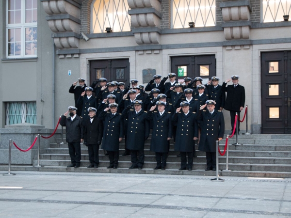 101 lat Uniwersytetu Morskiego w Gdyni. Uczelnia obchodzi Święto Szkoły -GospodarkaMorska.pl