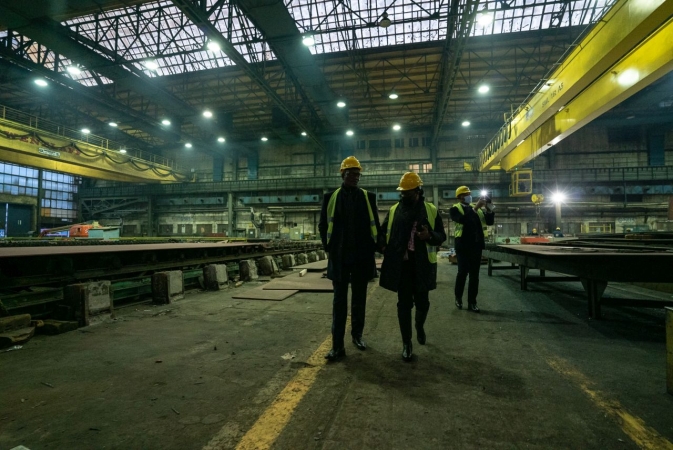 Delegacja z Demokratycznej Republiki Kongo wizytuje Crist S.A. [WIDEO, ZDJĘCIA]-GospodarkaMorska.pl