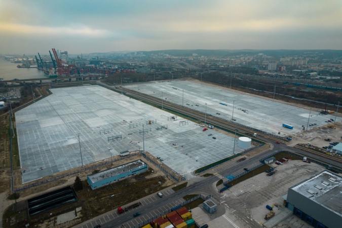 Oba place Centrum Logistycznego w Gdyni będą gotowe pół roku przed terminem [WIDEO, GALERIA]-GospodarkaMorska.pl