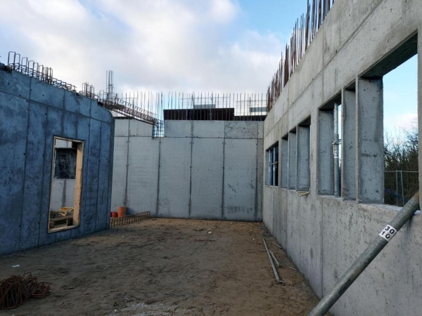 Gdańsk. Uniwersyteckie Centrum Offshore za 50 mln zł rośnie w oczach [ZDJĘCIA]-GospodarkaMorska.pl