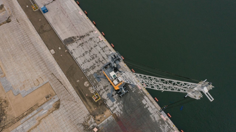 Żuraw Liebherr poprawi operacyjność w Porcie Gdańskim Eksploatacja S.A.: 