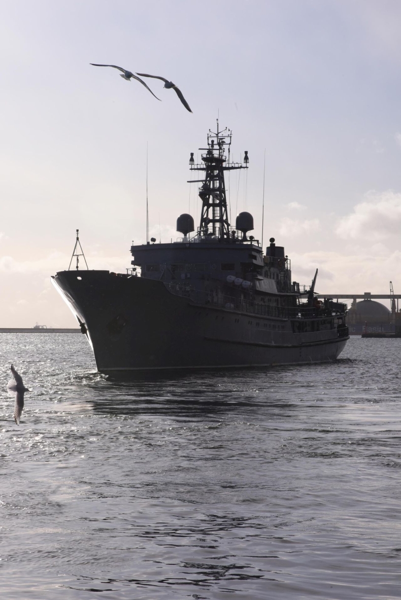 Zimowy rejs podchorążych [ZDJĘCIA]-GospodarkaMorska.pl