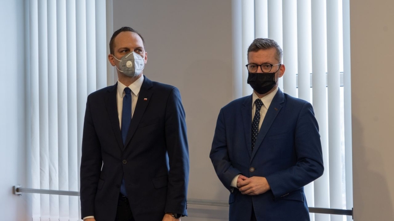 [WIDEO] Droga Czerwona – rozpoczyna się przygotowanie do budowy kluczowej drogi do Portu Gdynia-GospodarkaMorska.pl