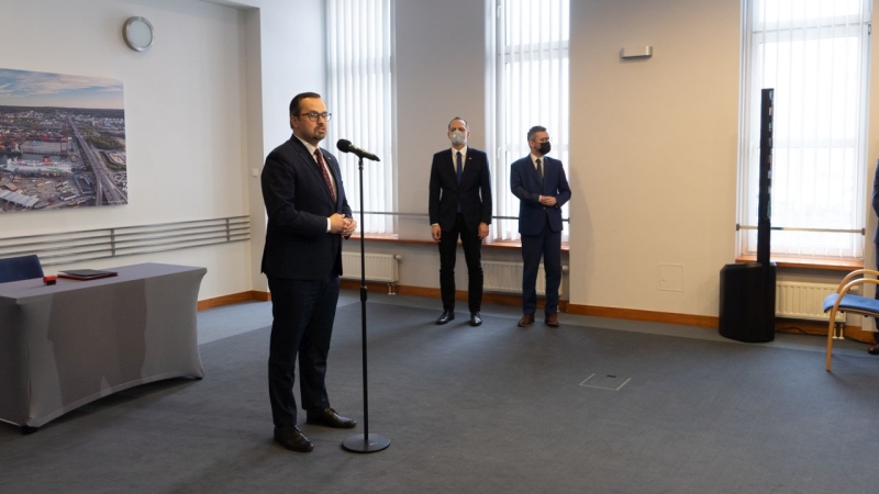 [WIDEO] Droga Czerwona – rozpoczyna się przygotowanie do budowy kluczowej drogi do Portu Gdynia-GospodarkaMorska.pl