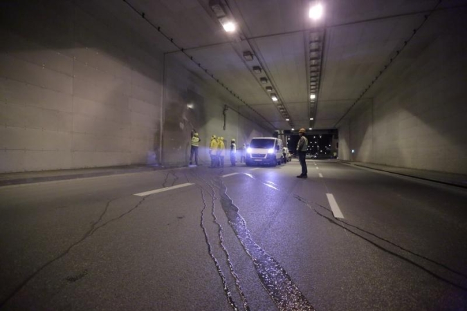 Wielkie mycie tunelu pod Martwą Wisłą-GospodarkaMorska.pl