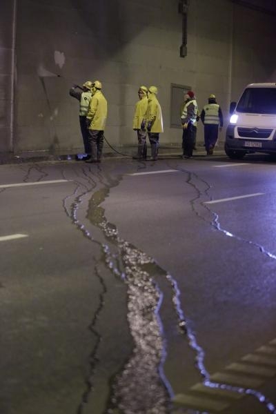 Wielkie mycie tunelu pod Martwą Wisłą-GospodarkaMorska.pl