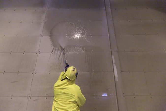 Wielkie mycie tunelu pod Martwą Wisłą-GospodarkaMorska.pl