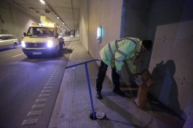 Wielkie mycie tunelu pod Martwą Wisłą-GospodarkaMorska.pl