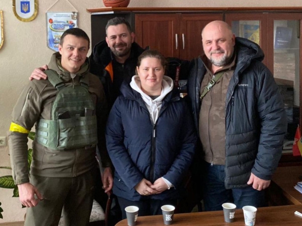 Z Białej Cerkwi do Gdańska. Pomóż zebrać pieniądze na transport uciekającym przed wojną Ukraińcom!-GospodarkaMorska.pl