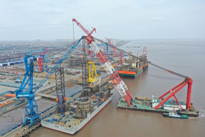 Jack-up Voltaire zyskał olbrzymi żuraw-GospodarkaMorska.pl