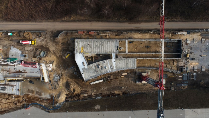 Centrum Offshore UMG rośnie na terenie Portu Gdańsk. Co się dzieje na budowie? [WIDEO]-GospodarkaMorska.pl