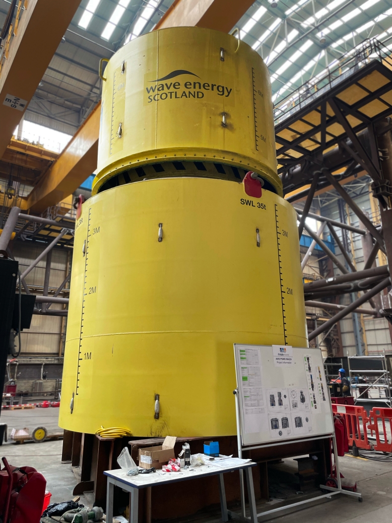 Nowa era dostaw energii – udane próby konwertera Waveswing [WIDEO]-GospodarkaMorska.pl