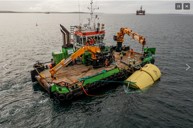 Nowa era dostaw energii – udane próby konwertera Waveswing [WIDEO]-GospodarkaMorska.pl