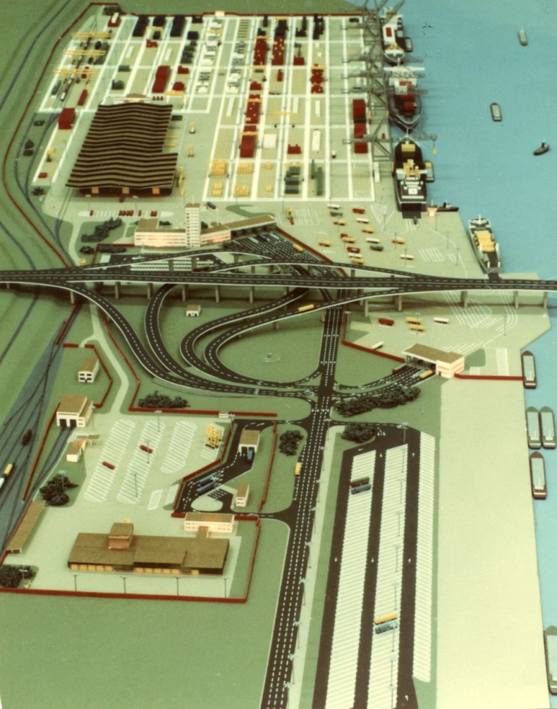 Ponad 70 lat współpracy Projmorsu przy rozwoju Portu Gdynia-GospodarkaMorska.pl